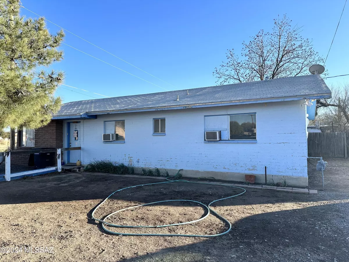 Central, AZ 85531,5543 W Coombs Street