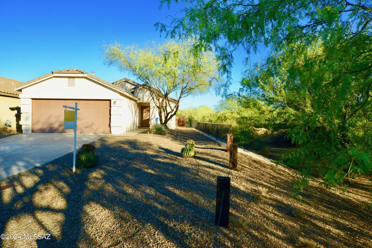 Green Valley, AZ 85614,18493 S Bellflower Place