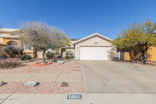 7094 W Amarante Drive, Tucson, AZ 85743