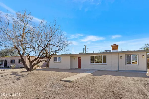 4858 E 4Th Street,  Tucson,  AZ 85711