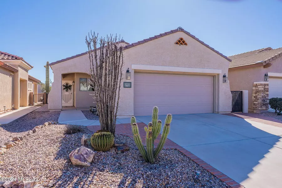 515 W Calle Del Estribo, Sahuarita, AZ 85629