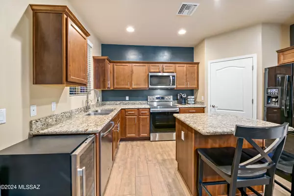 3830 E 3Rd Street #4102, Tucson, AZ 85716