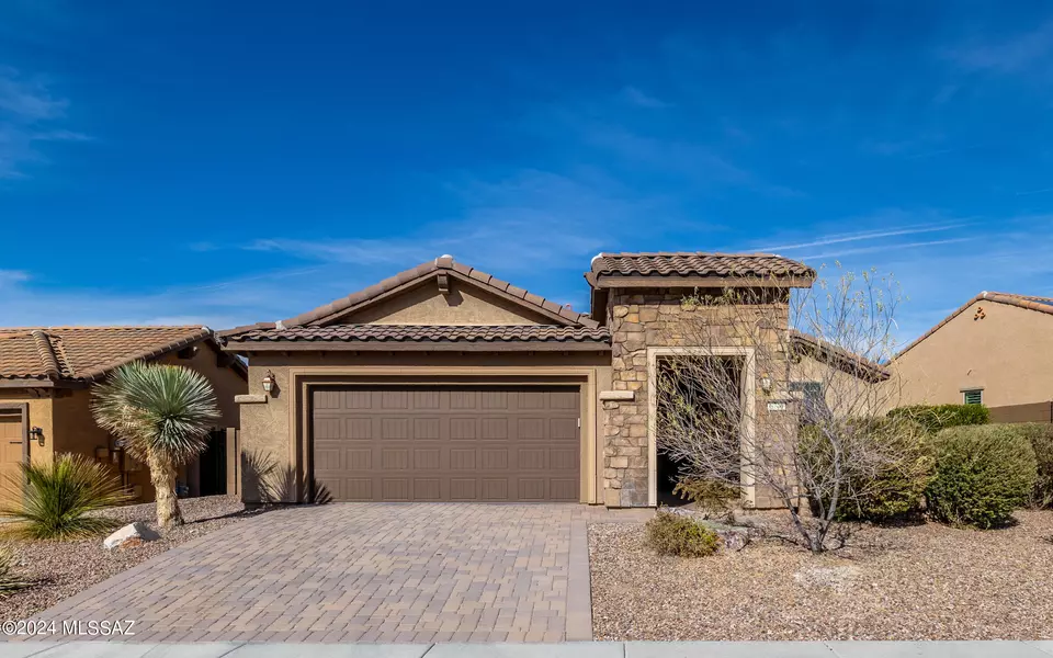 6746 W Cape Royal Trail, Marana, AZ 85658