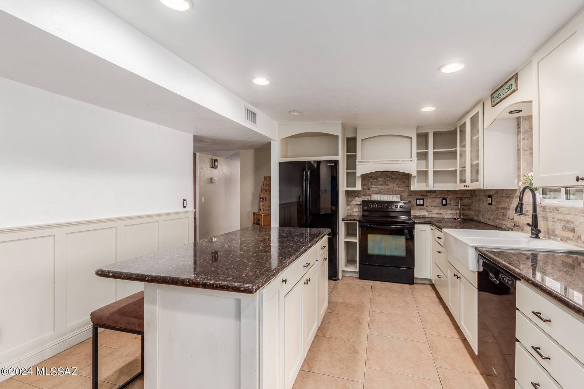 Tucson, AZ 85730,7641 E Dogwood Street