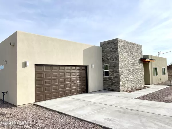 1049 Camino Estrella, Rio Rico, AZ 85648