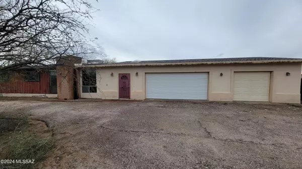 17350 S Myrick Lane, Sahuarita, AZ 85629