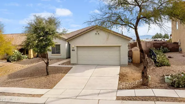 1039 S Limestone Street, Benson, AZ 85602