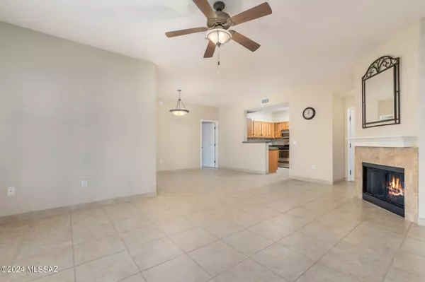 Tucson, AZ 85737,1500 E Pusch Wilderness Drive #5204