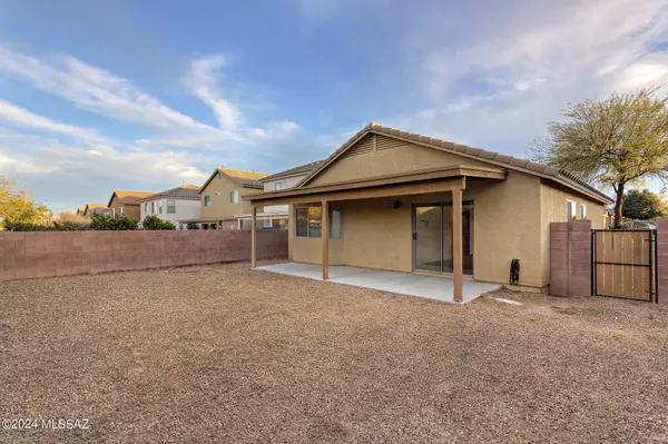 Green Valley, AZ 85614,556 W Dawn Blossom Drive