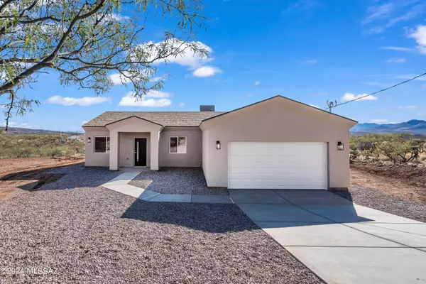 100 Headge Court, Rio Rico, AZ 85648