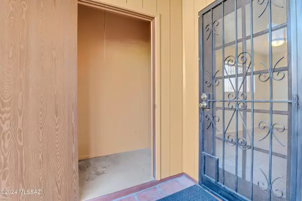 Tucson, AZ 85705,295 E Hadley Street