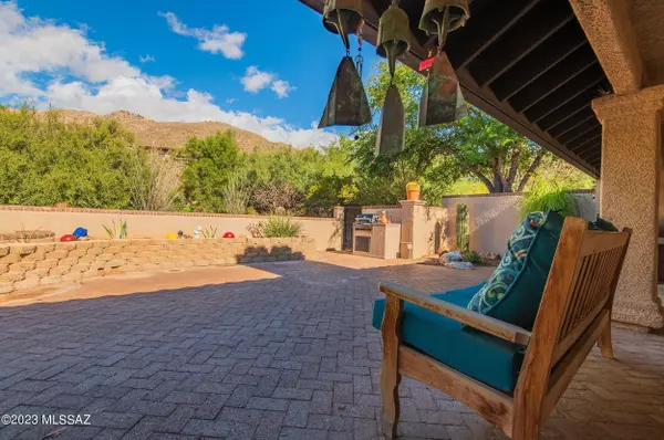 7211 E Grey Fox Lane, Tucson, AZ 85750