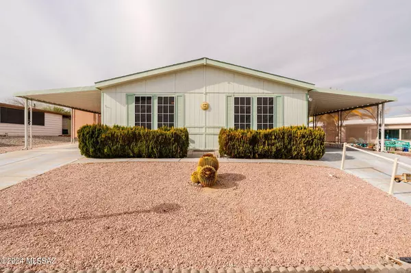 Green Valley, AZ 85614,242 W Tuna Drive