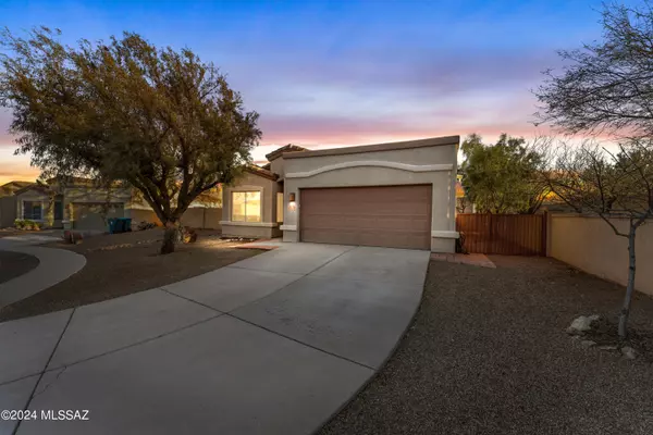 Sahuarita, AZ 85629,152 E Corte Rancho Encanto