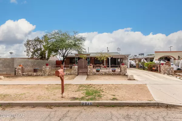 2246 E Beverly Drive, Tucson, AZ 85719