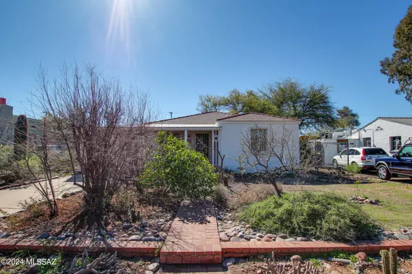 3028 E Drachman Street, Tucson, AZ 85716