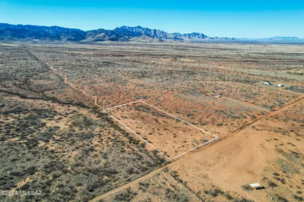 Pearce, AZ 85625,4 Acres S Central Rd  #31