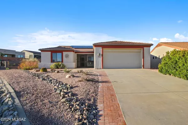 916 W Via Santa Adela, Green Valley, AZ 85614