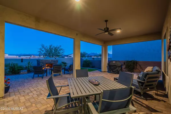 Green Valley, AZ 85614,1494 E Claystone Drive