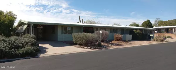 285 W Rosa Drive, Green Valley, AZ 85614