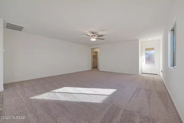 Tucson, AZ 85757,7636 S Wild Prairie Drive