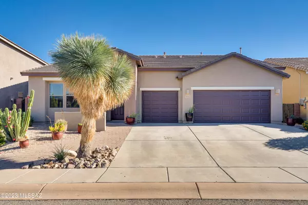 Sahuarita, AZ 85629,996 E Empire Canyon Lane