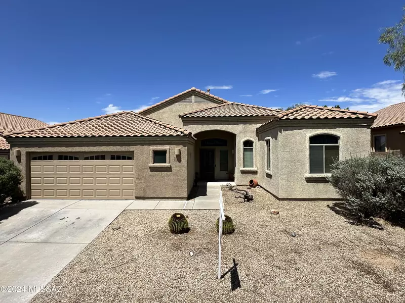 1069 E Mowry Wash Lane, Sahuarita, AZ 85629