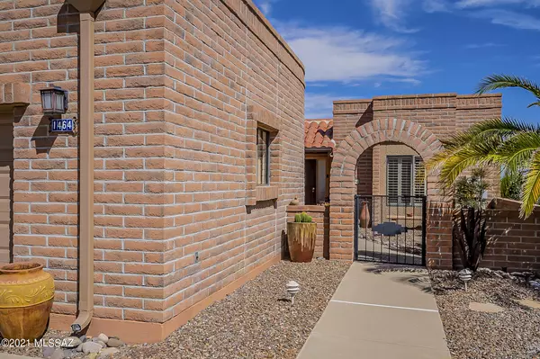 Green Valley, AZ 85622,1464 W Camino De La Oca