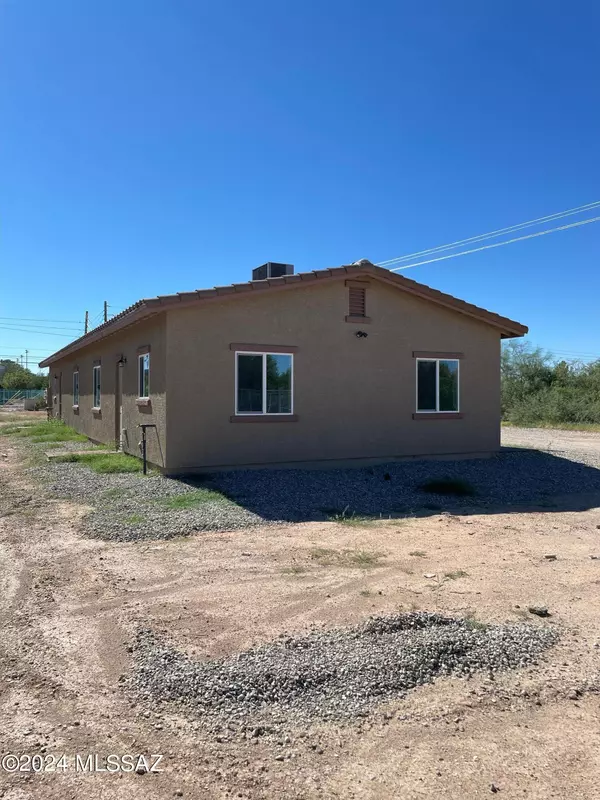 Tucson, AZ 85713,1522 E 28th Street