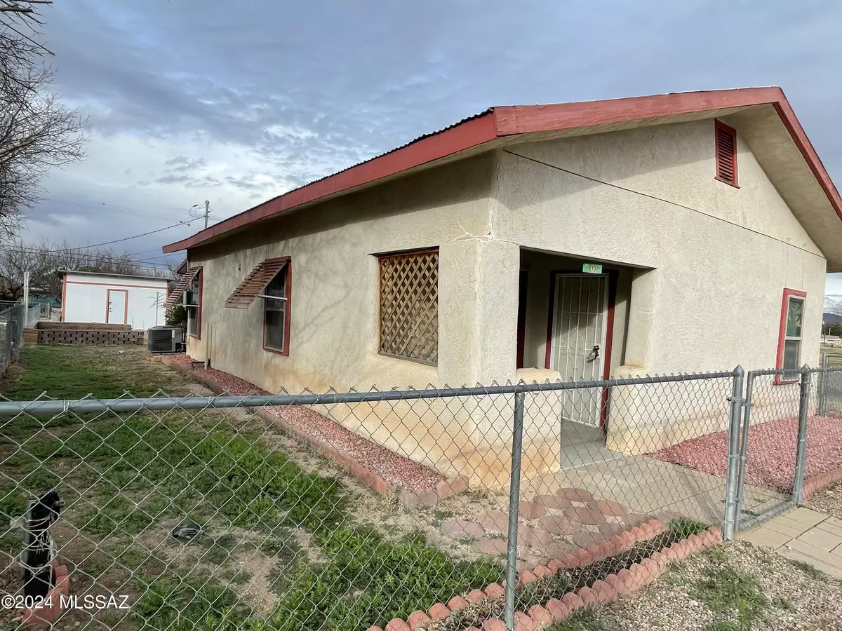 Benson, AZ 85602,206 E 6th Street