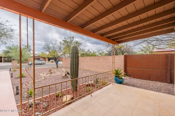 Tucson, AZ 85719,2009 E Blacklidge Drive