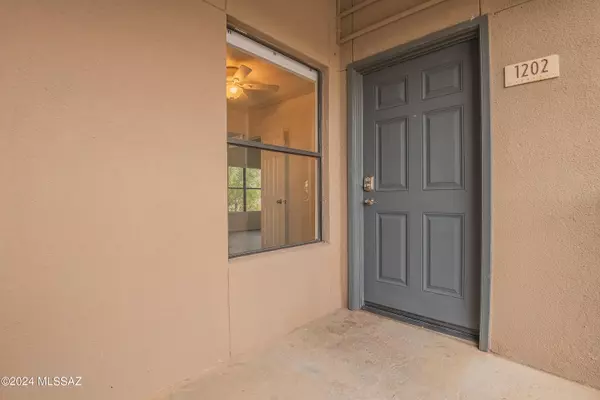 5800 N Kolb Road #1202, Tucson, AZ 85750