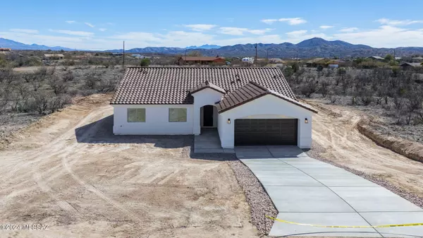 353 Llama Court, Rio Rico, AZ 85648