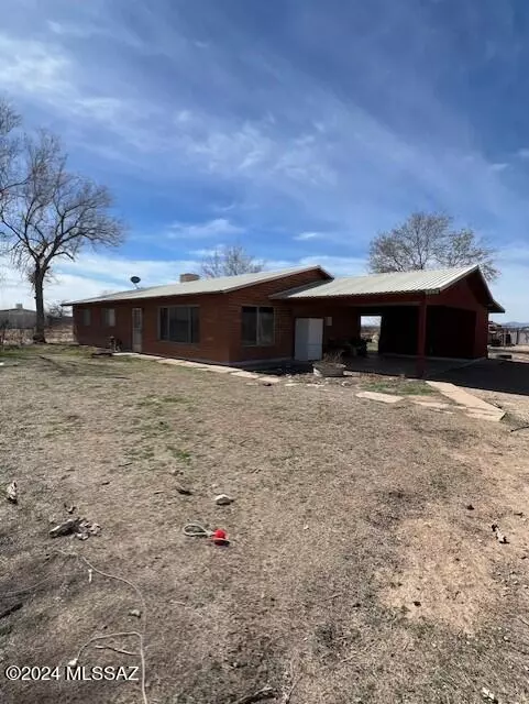 6707 S Kansas Settlement Road, Willcox, AZ 85643