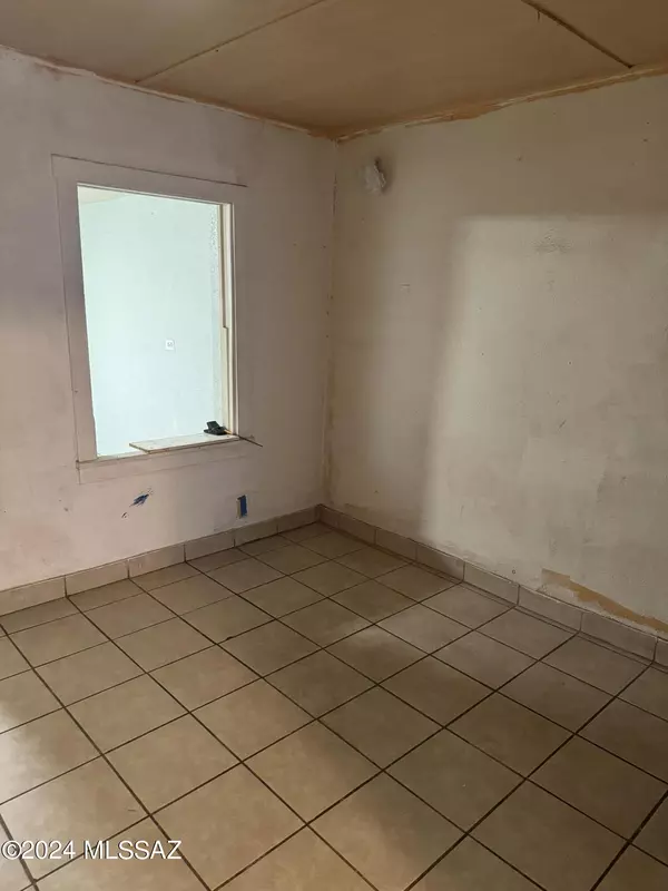 Tucson, AZ 85705,522 W Davis Street