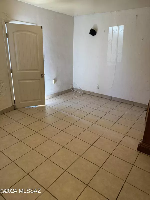 Tucson, AZ 85705,522 W Davis Street