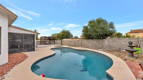 Tucson, AZ 85742,5084 W Pheasant Street