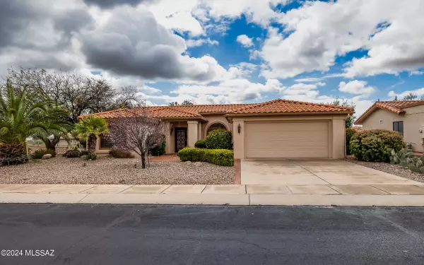 1196 E Haystack Drive, Oro Valley, AZ 85755