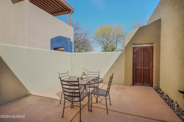 Tubac, AZ 85646,106 Post Way