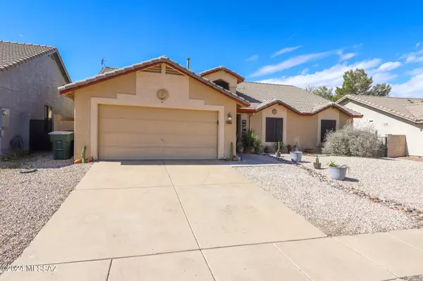 7966 S New Abbey Drive, Tucson, AZ 85747