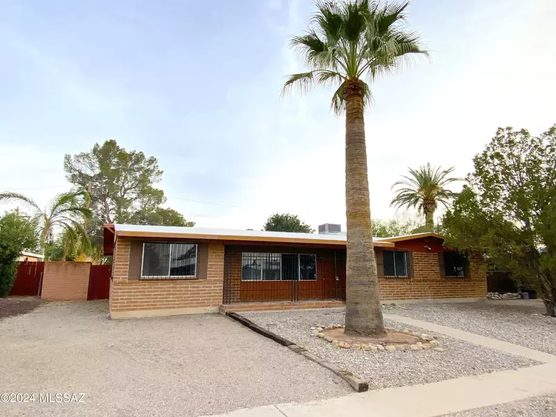 8440 E Timrod Street, Tucson, AZ 85710