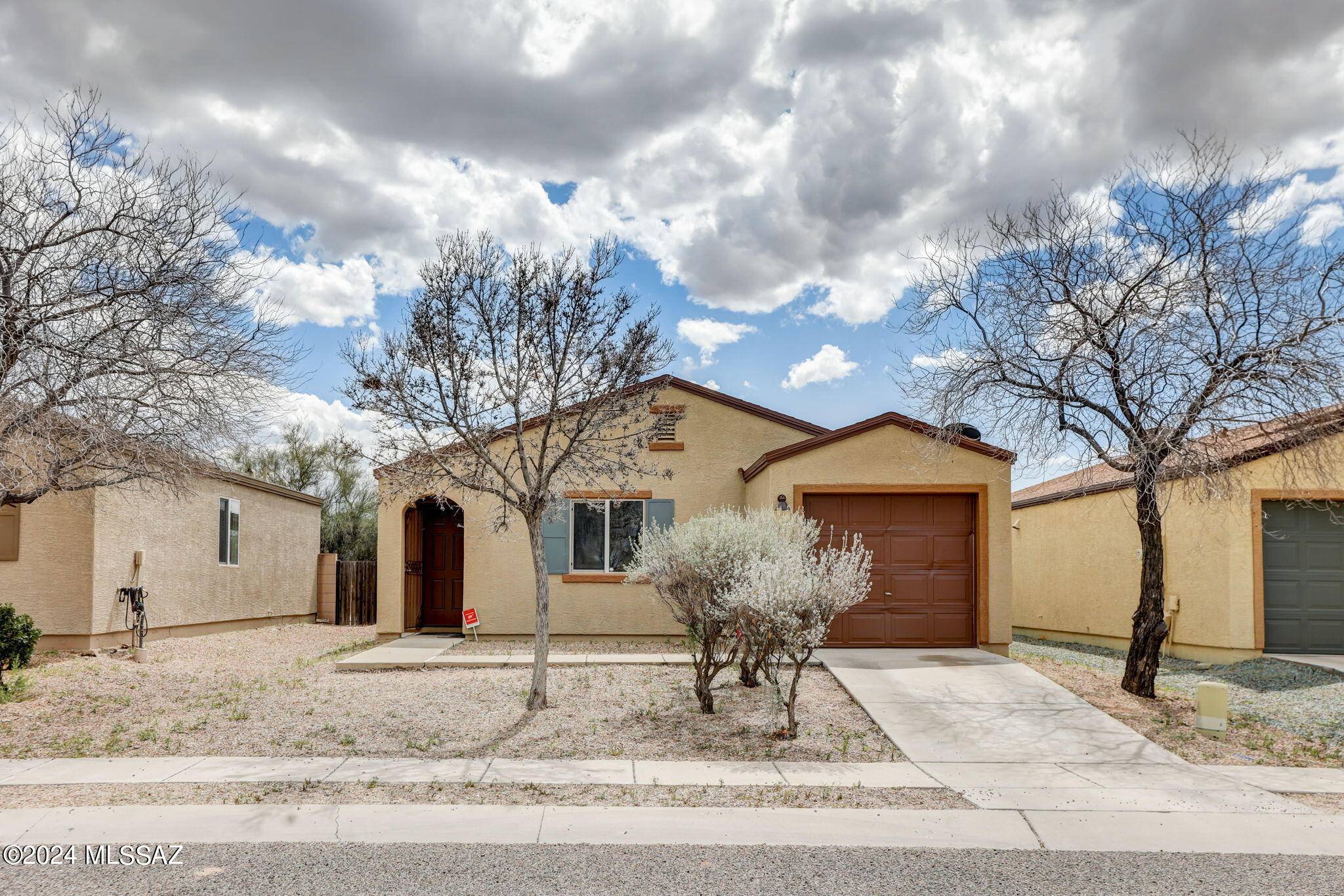 5284 E Desert Straw Lane, Tucson, AZ 85756