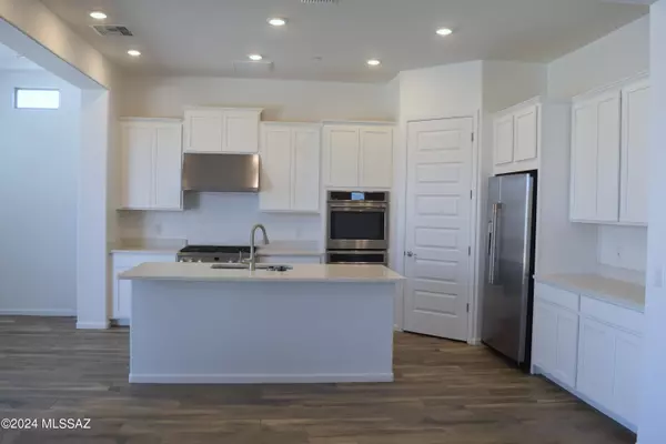 Marana, AZ 85658,6590 W Antler Bend Place