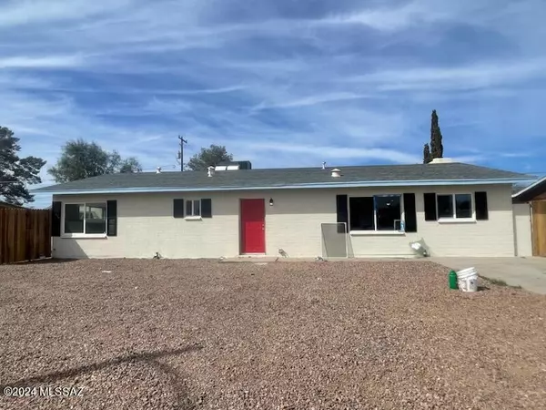 1302 W Mohave Road,  Tucson,  AZ 85705