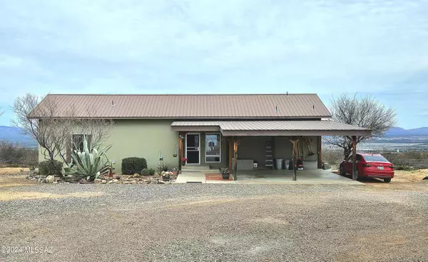 911 S Catclaw Lane, Benson, AZ 85602