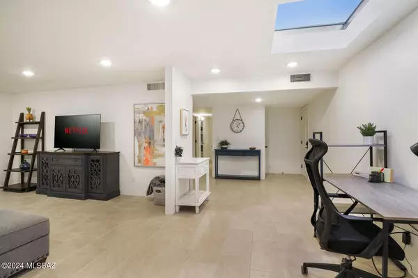 Tucson, AZ 85715,7746 E Hampton Street