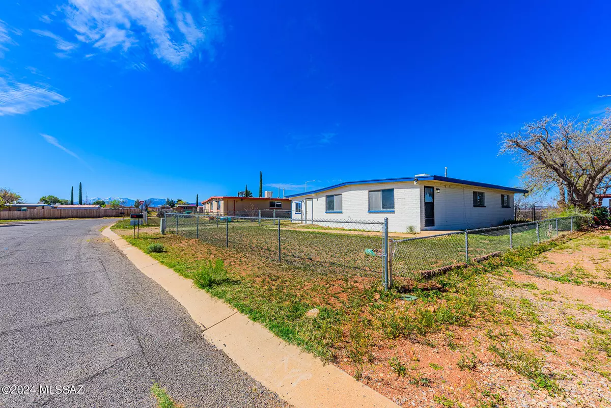 Huachuca City, AZ 85616,803 N Ridgeview Place