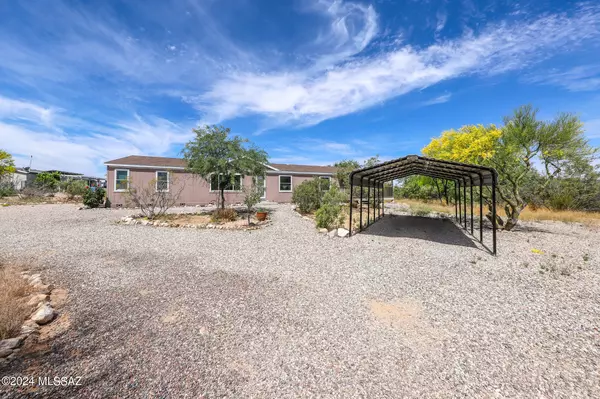 11812 S Cold Creek Place, Vail, AZ 85641