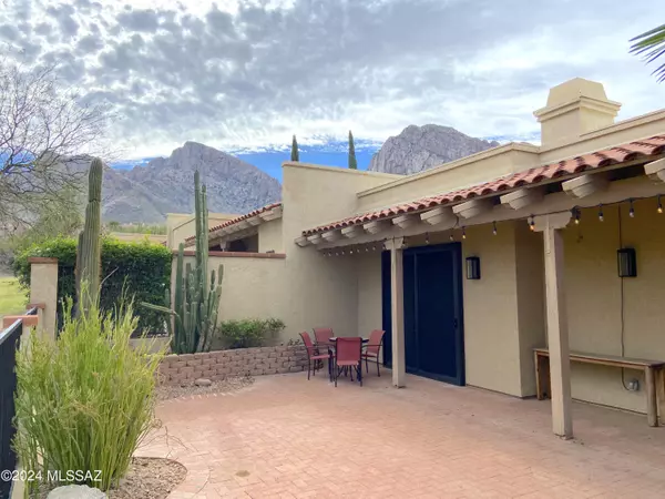 Oro Valley, AZ 85704,1071 E Camino Corrida