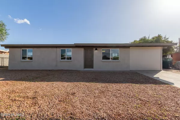 4242 E Frankfort Stravenue,  Tucson,  AZ 85706